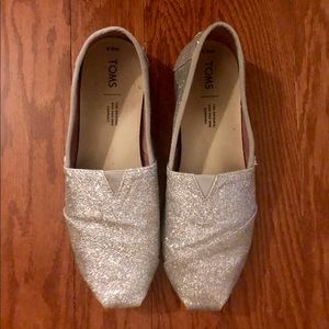 Women’s Toms Shoes